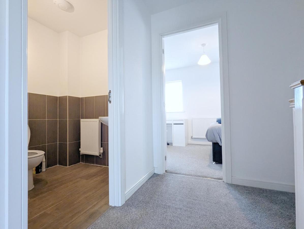 Guest Rooms Near City Centre & Anfield Free Parki Liverpool Exterior foto