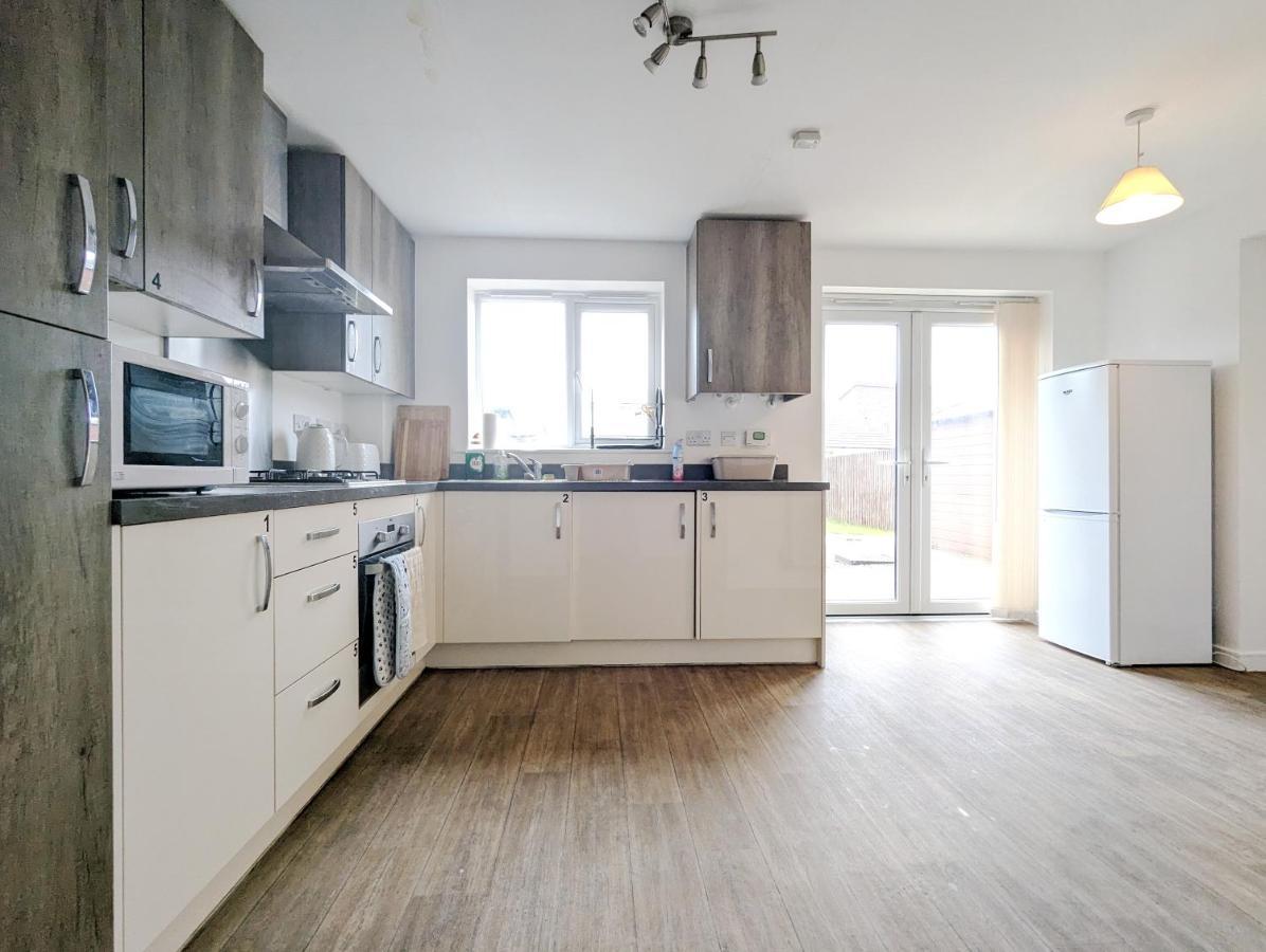 Guest Rooms Near City Centre & Anfield Free Parki Liverpool Exterior foto