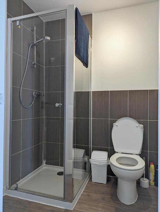Guest Rooms Near City Centre & Anfield Free Parki Liverpool Exterior foto